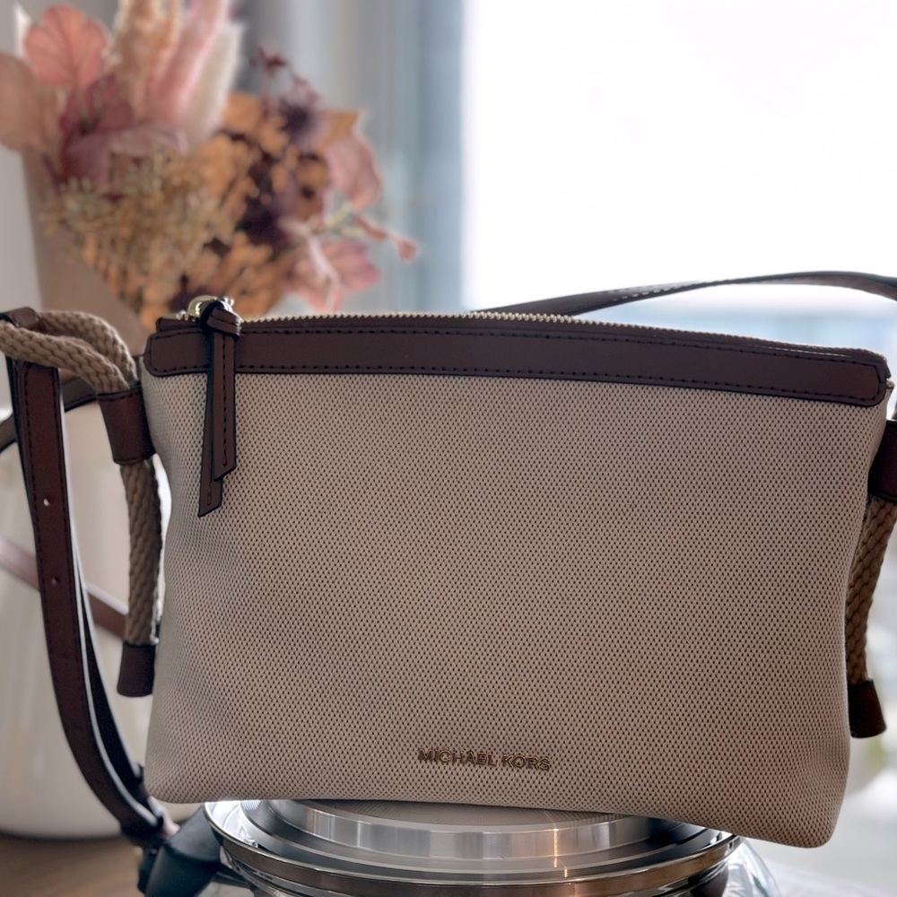 Michael Kors Talia Medium Top Zip Crossbody Bag Color:Natural/Luggage